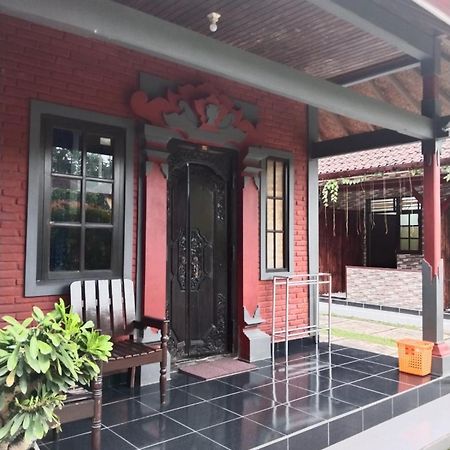 Hotel Lestari กิลิมานุค ภายนอก รูปภาพ